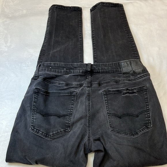 American Eagle Black Next Level Flex Men's Distressed Jeans Size 31x32. EUC. - Picture 7 of 8